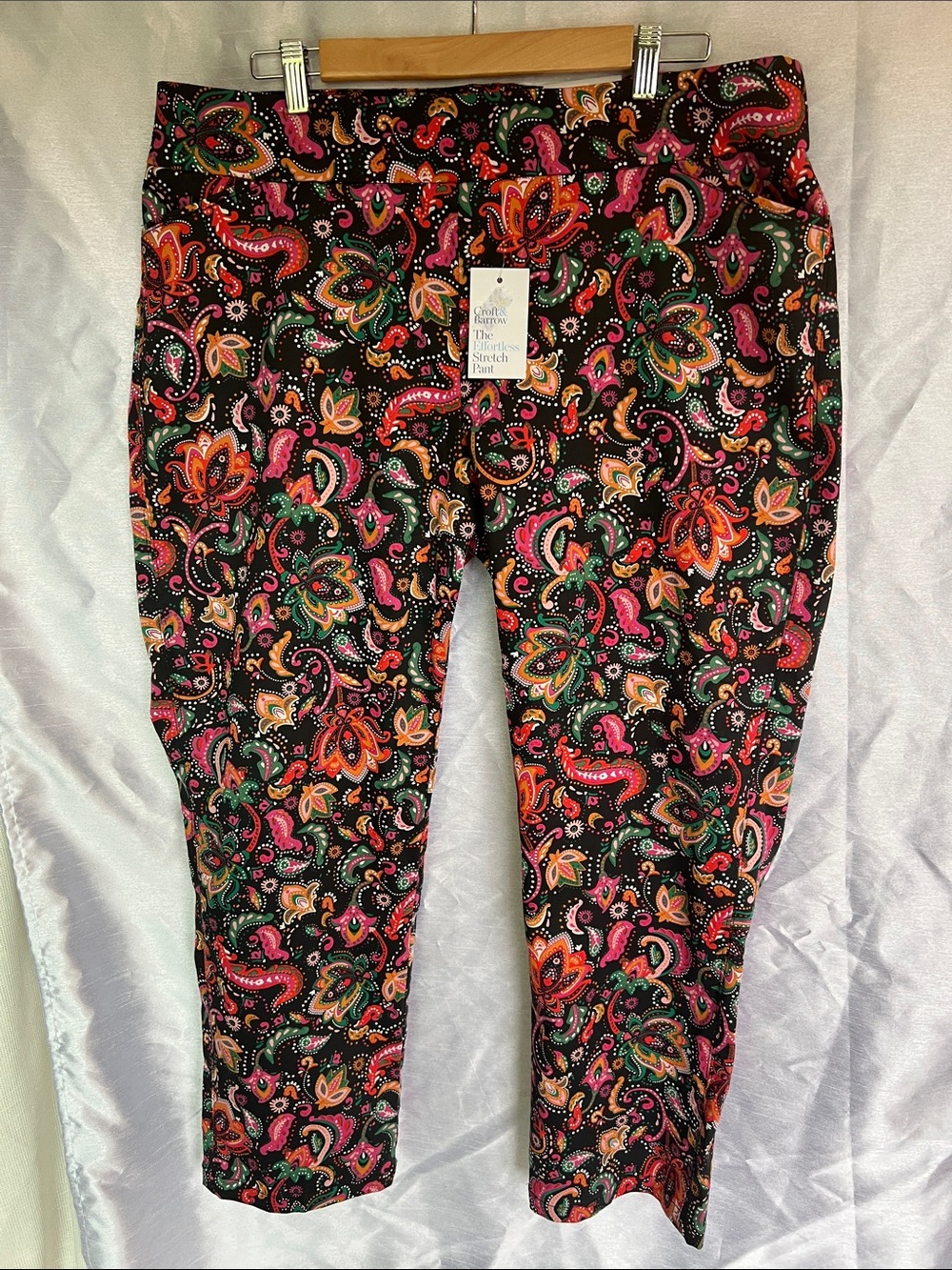 NWT croft & barrow Black Paisley Cropped Pants with Pink, Orange & Green Accents